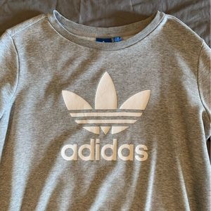 GREY ADIDAS PULLOVER SWEATSHIRT